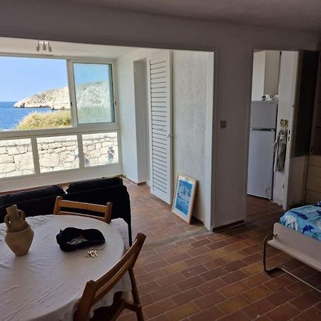 Une Parenthese Au Frioul Marseille Eksteriør bilde